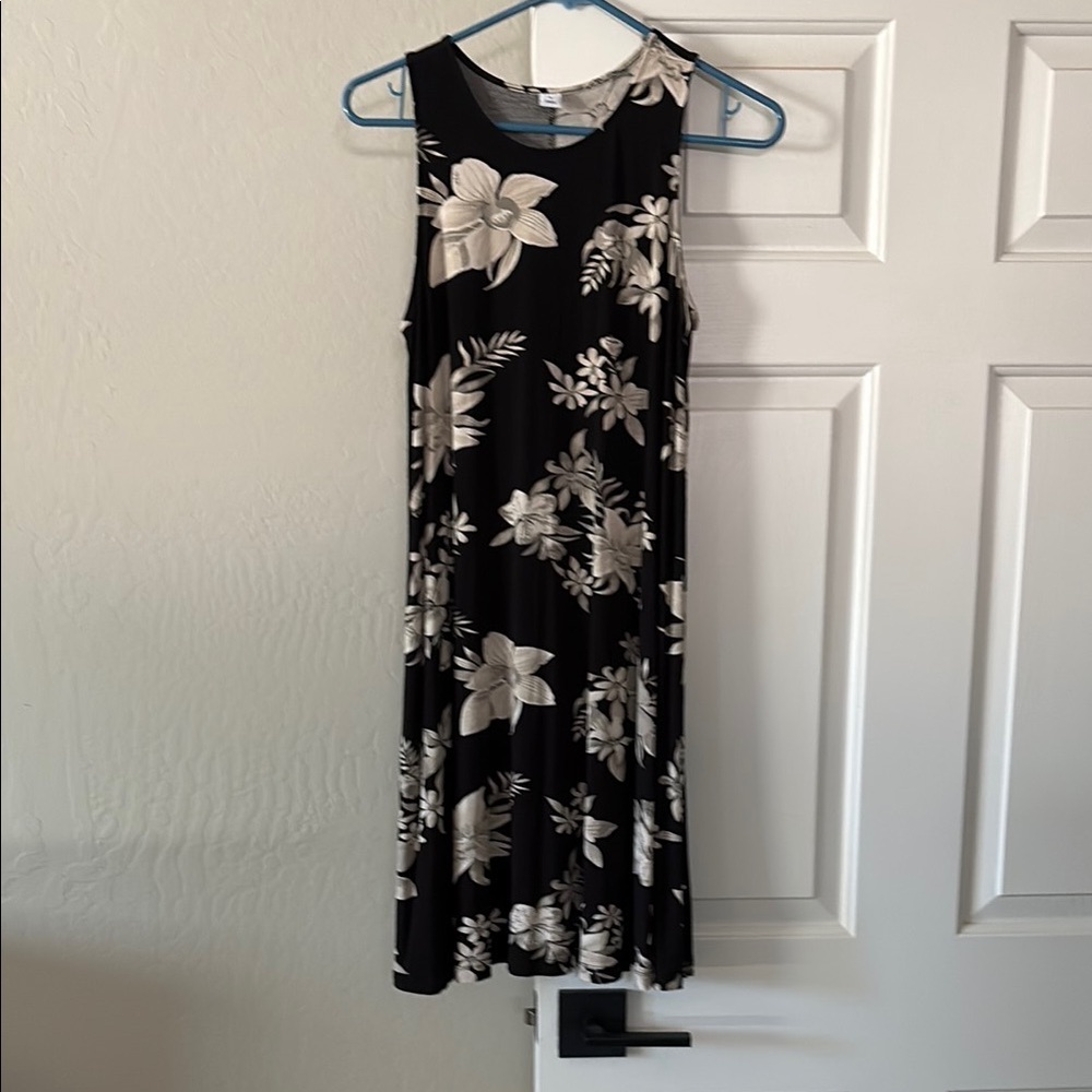 Old Navy Black and Cream Floral Midi Dress